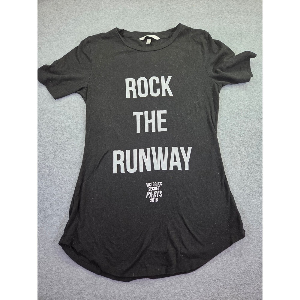 Victoria's Secret Womens Rock The Runway Graphic T-Shirt XS/S Black Athleisure